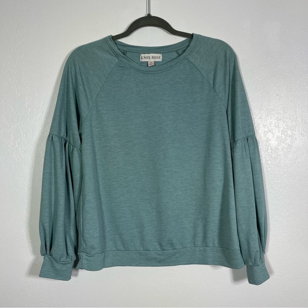 Knox Rose, Balloon Long Sleeve Shirt. Size Medium. Excellent condition!